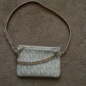 Micheal kors belt purse